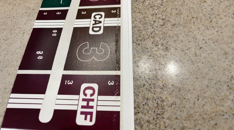 Bản in bị cộm, nổi lên – Do mực in hay do máy in?